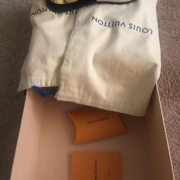 Louis Vuitton shoes - Picture 5 of 5